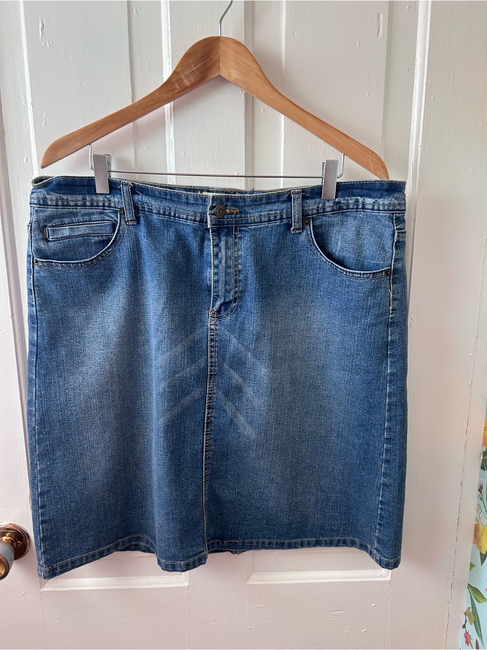Denver Hayes Medium Wash Classic Denim Skirt 16W